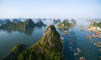 Schöne Meereslandschaft in Ha Long Bay, Vietnam