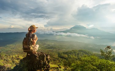Rundreise mit Reisen Exklusiv durch: Indonesien with Friends: Borneos Orang-Utans, Javas Vulkane & Balis Inseltraum