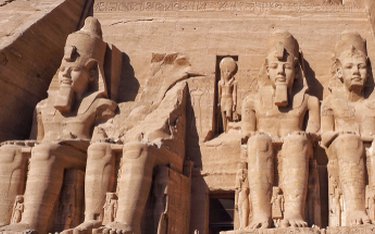 Rundreise mit Wikinger Reisen durch: Segelkreuzfahrt durch Alt- und Neu-Ägypten