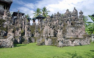 Rundreise mit DERTOUR durch: Bali intensiv (Gruppenreise)