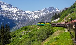 Mit dem Zug auf Rundreise in Kanada:  Am White Pass in Yukon im Norden Kanada