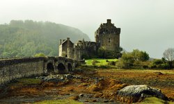 Eilean Donon Castle in den schottischen Highlands